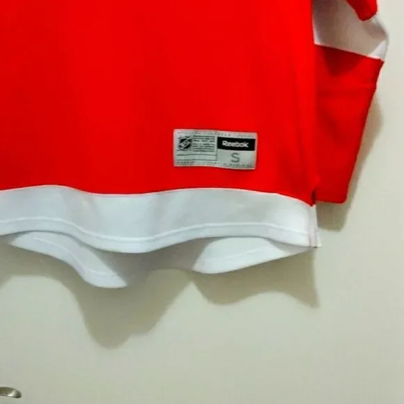 Detroit Redwings Justin Abdelkader Jersey - Picture 4 of 7